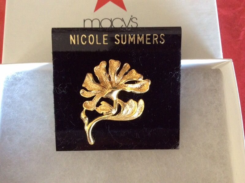 Nicole Summers brooch