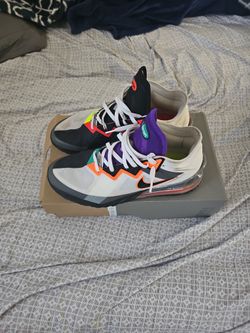 Lebron Xvlll Lows