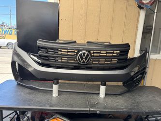 2021 2022 2023 VOLKSWAGEN ATLAS FRONT BUMPER COVER OEM USED