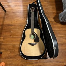 Yamaha FG830 Acoustic Guitar + Gator Hard Case (NEW)