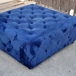 blue velvet ottoman 40"×40"