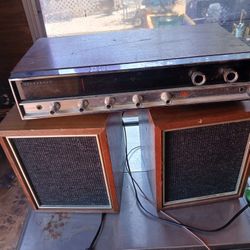 VINTAGE PANASONIC STEREO!!!180$