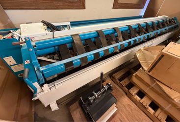 AccuCut Model Q7 - Carpet/Artificial Turf Cutting Machine