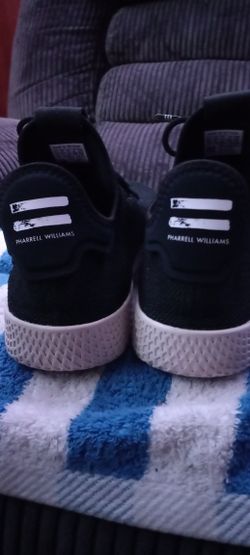 Pharrell VA BEACH WILLIAMS  CANT FIND NOWHERE ANYMORE  NO SHOE IS MORE COMFORTABLE 