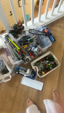 So Many Technic Legos