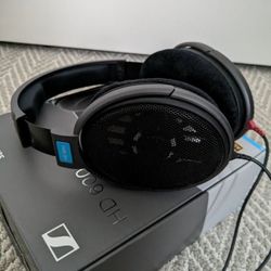Sennheiser HD600 Headphones
