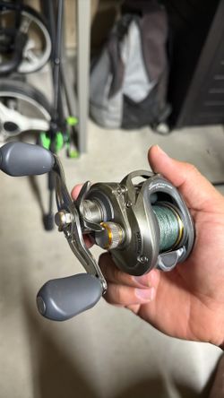 Bass Pro shops pro qualifier 2 Baitcaster left handed