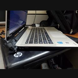 Toshiba Laptop 