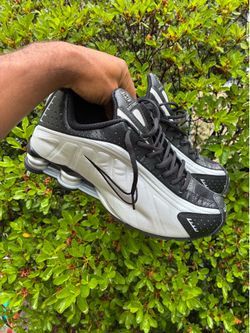 Nike shoe for sale size 10 60$ used