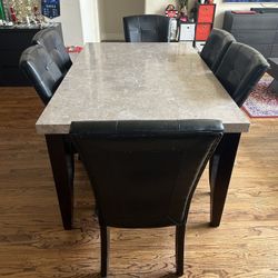 Dining Table And 6 Chairs 