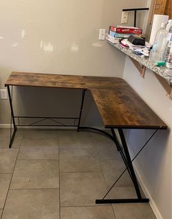 L-Desk (New barely used)