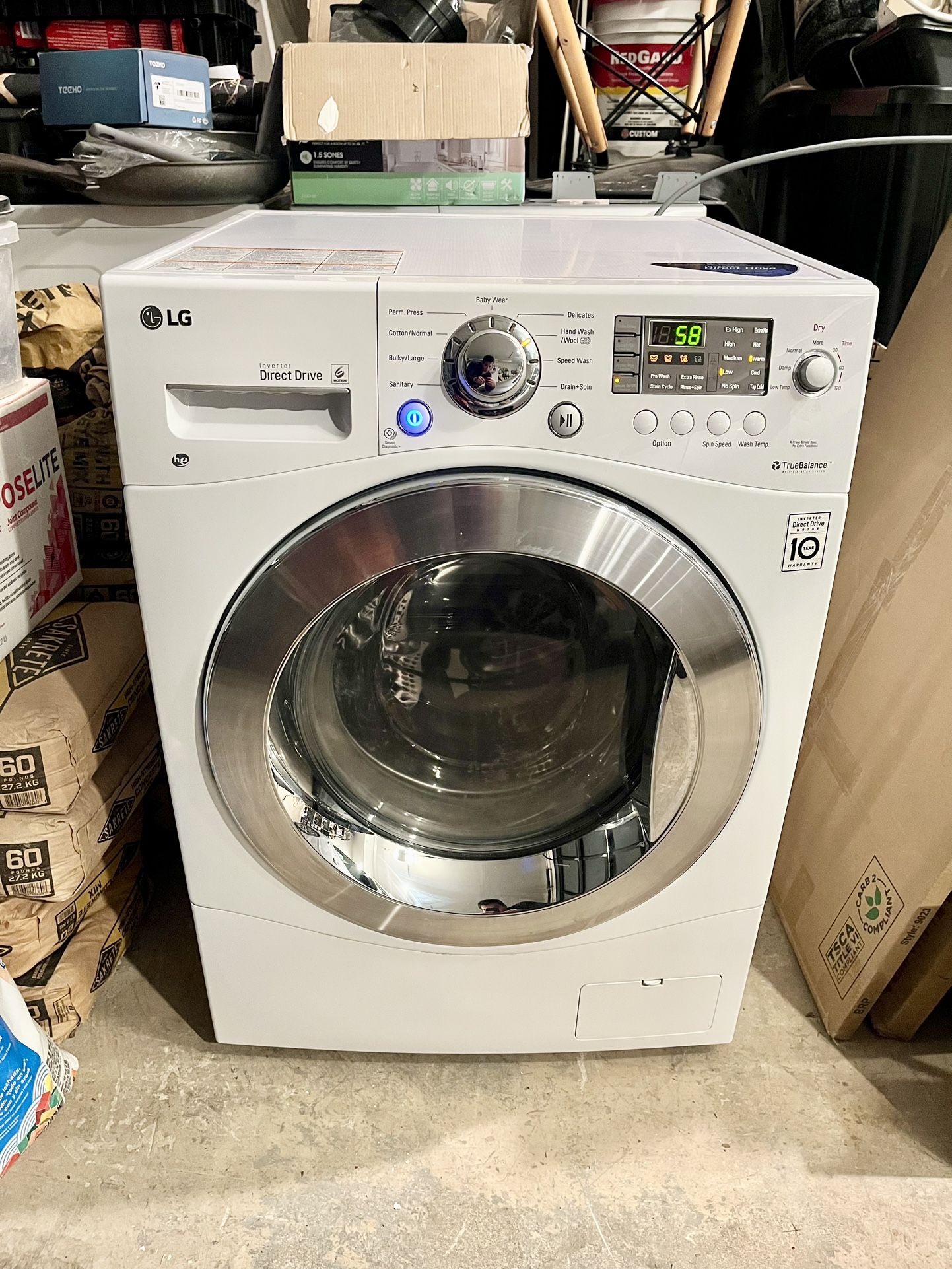 LG Compact 24" Washer and Dryer Combo - All in 1 Machine