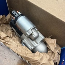 starter motor Kia Sedona 2012