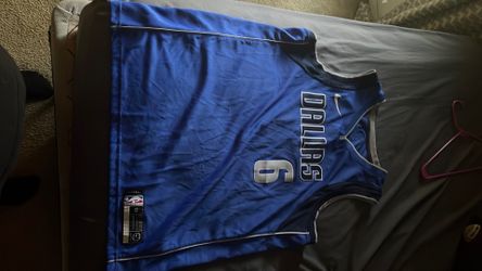 Dallas Mavericks Kristaps porzingis jersey size xl