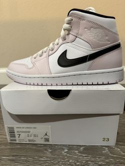 Women’s Air Jordan 1 Mid