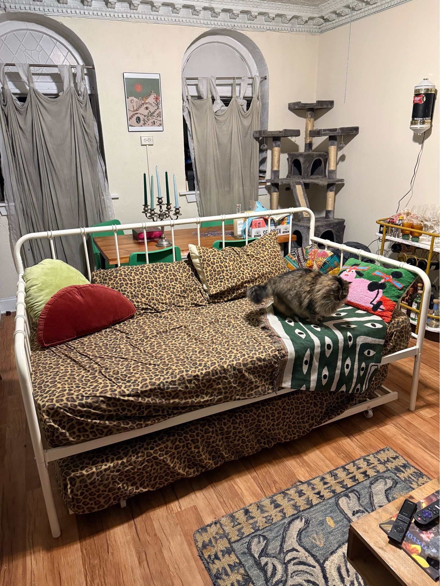 Twin XL Daybed with 2 Mattresses/Trundle