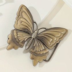 Butterfly belt buckle.  I have butterfly earrings, rings, necklaces, bracelets. SHIPPING AVAILABLE 