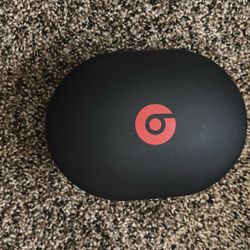 Beats Studio 3 (basically Brand New Only Used About 10 Times
