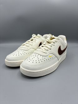 WMNS Nike Court Vision Low 