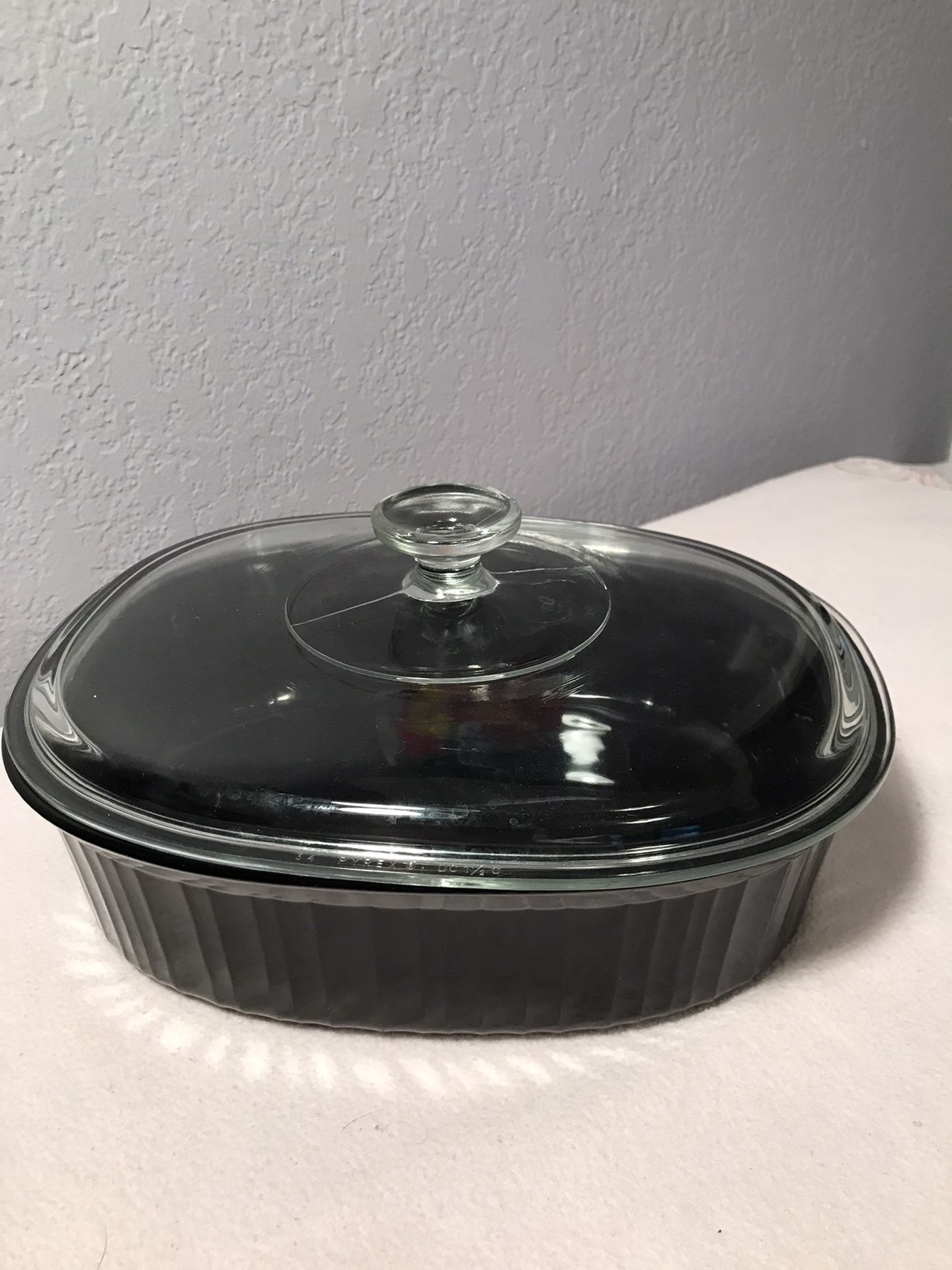 Corning Ware 2.8L Black With Lid