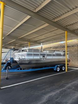 SunDancer 200c pontoon boat