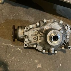 BMW OEM Front Differential – X5 / X6 M50i 4.4L Part Number: 31 50 7 934 390  BMW OEM front differential removed from a BMW X5 / X6 M50i with the 4.4L 