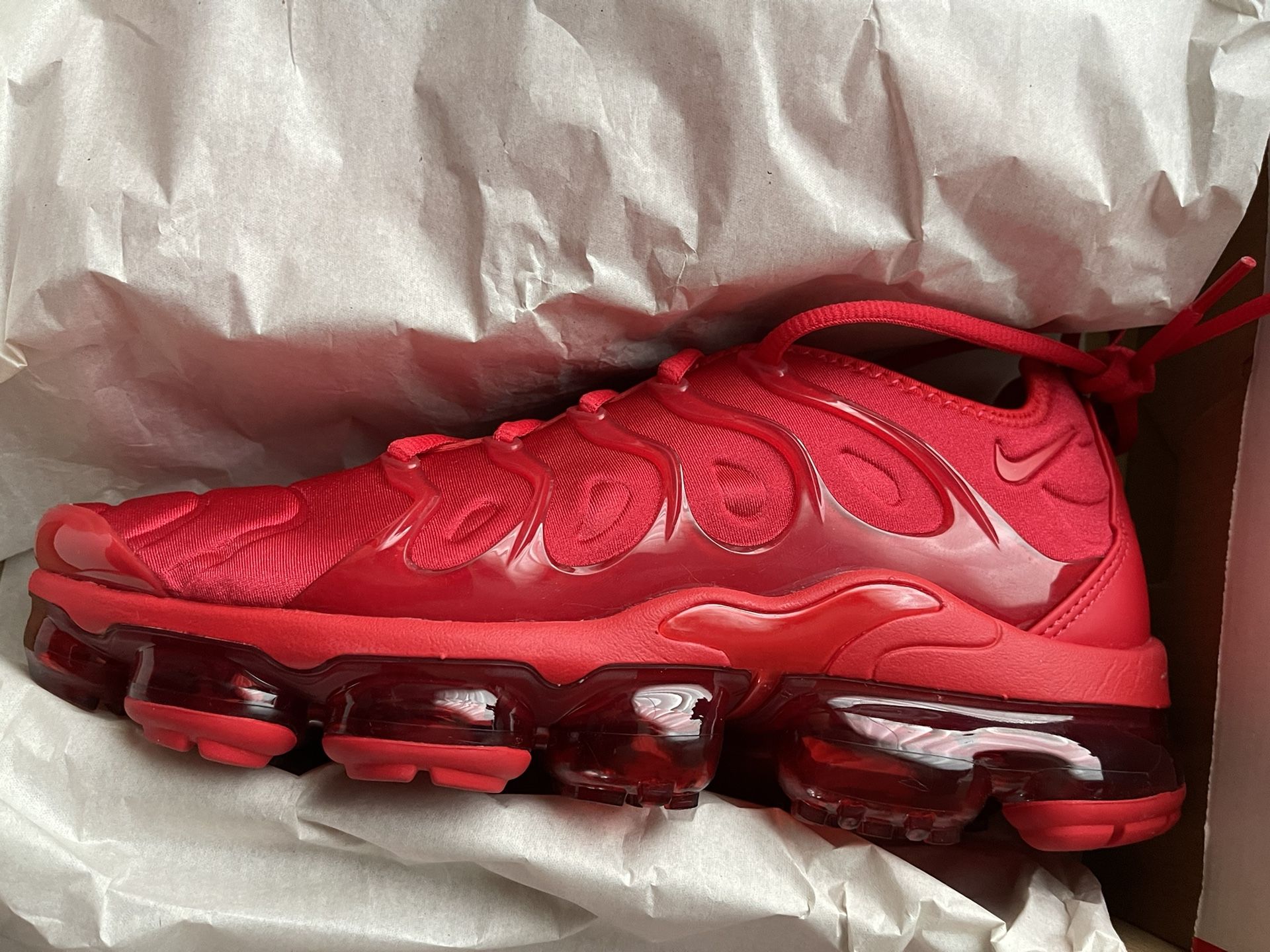 Nike Air Vapormax Plus Triple Red