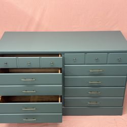 Refurbished 6-drawer Dresser