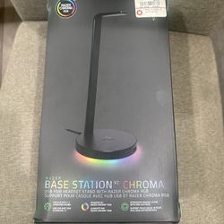 Base Station V2 Chroma USB Hub Headset Stand