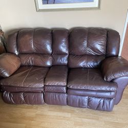 Leather Reclining Couch – Great Condition! Dual Recliners + Hidden Console
