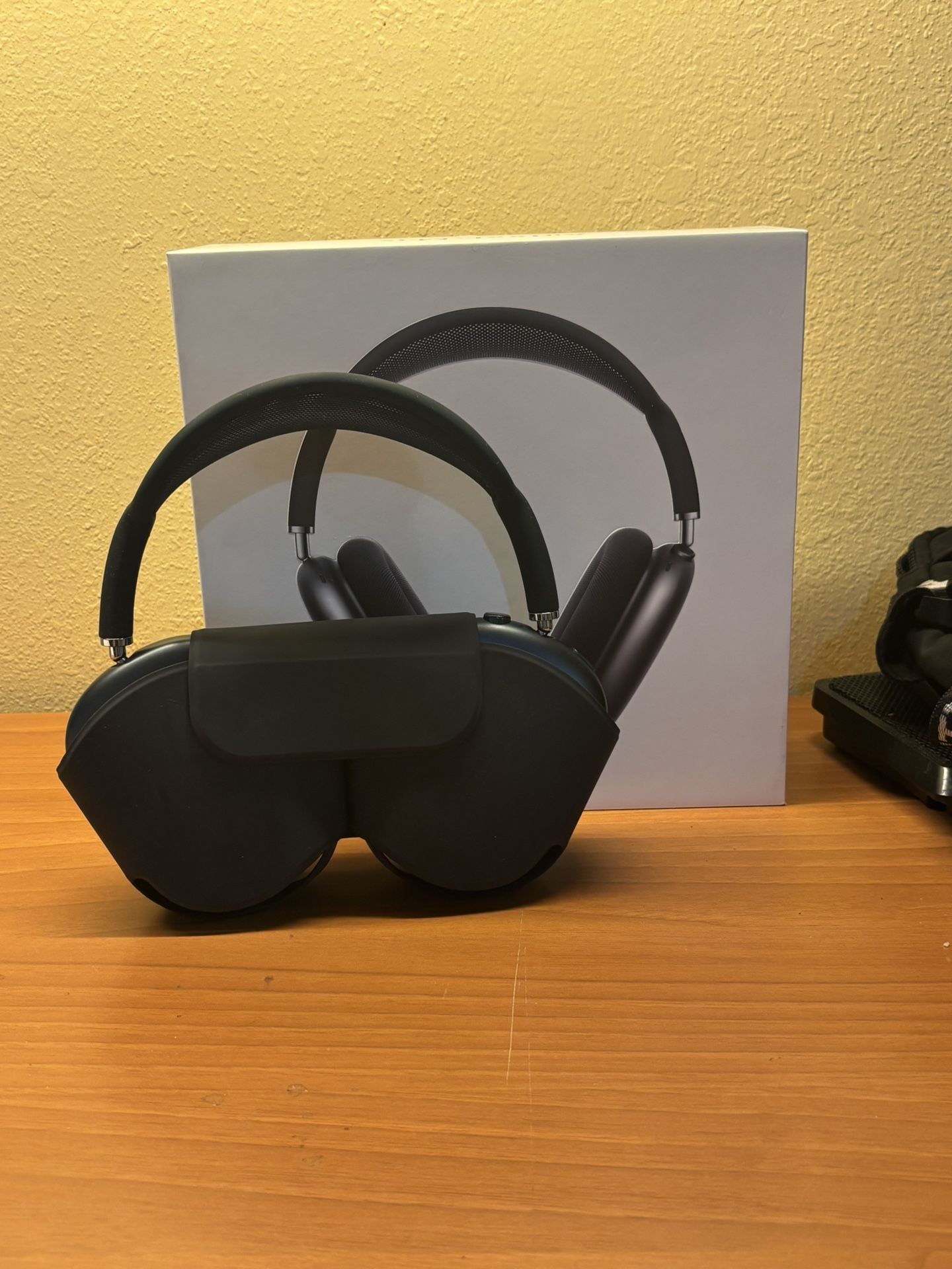 AirPods Max Midnight USB-C