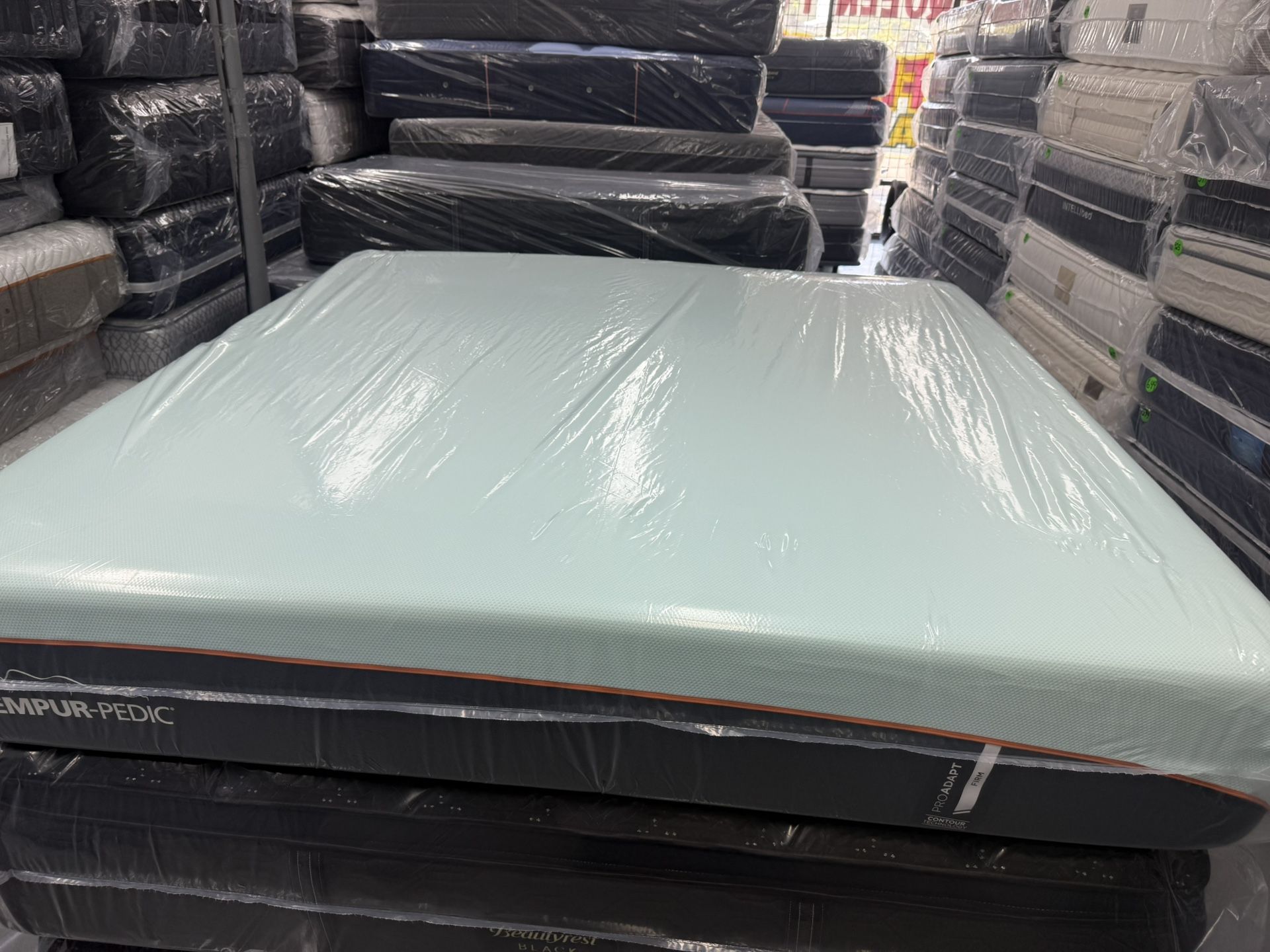 KING SIZE TEMPURPEDIC PROADAPT FIRM (MISSING TOP COVER) MATTRESS & BOX SPRINGS BED SET