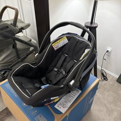 Graco Infant Car Seat And Base
