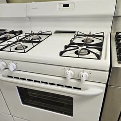 Frigidare Gas Stove Working Perfectly Fine Very Clean Super Capacity I Can Deliver To You 90 Days Warranty 