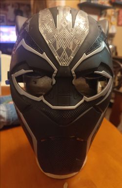 Marvel Black Panther Mask Retracting Eye Shields Lights Up Hasbro 2017 C-001C