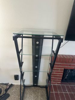 Entertainment shelves