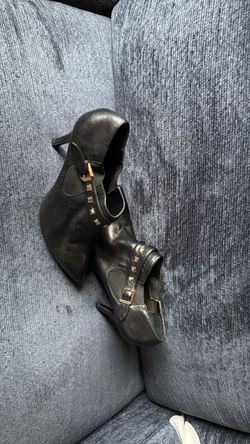 Women’s Guess Hills