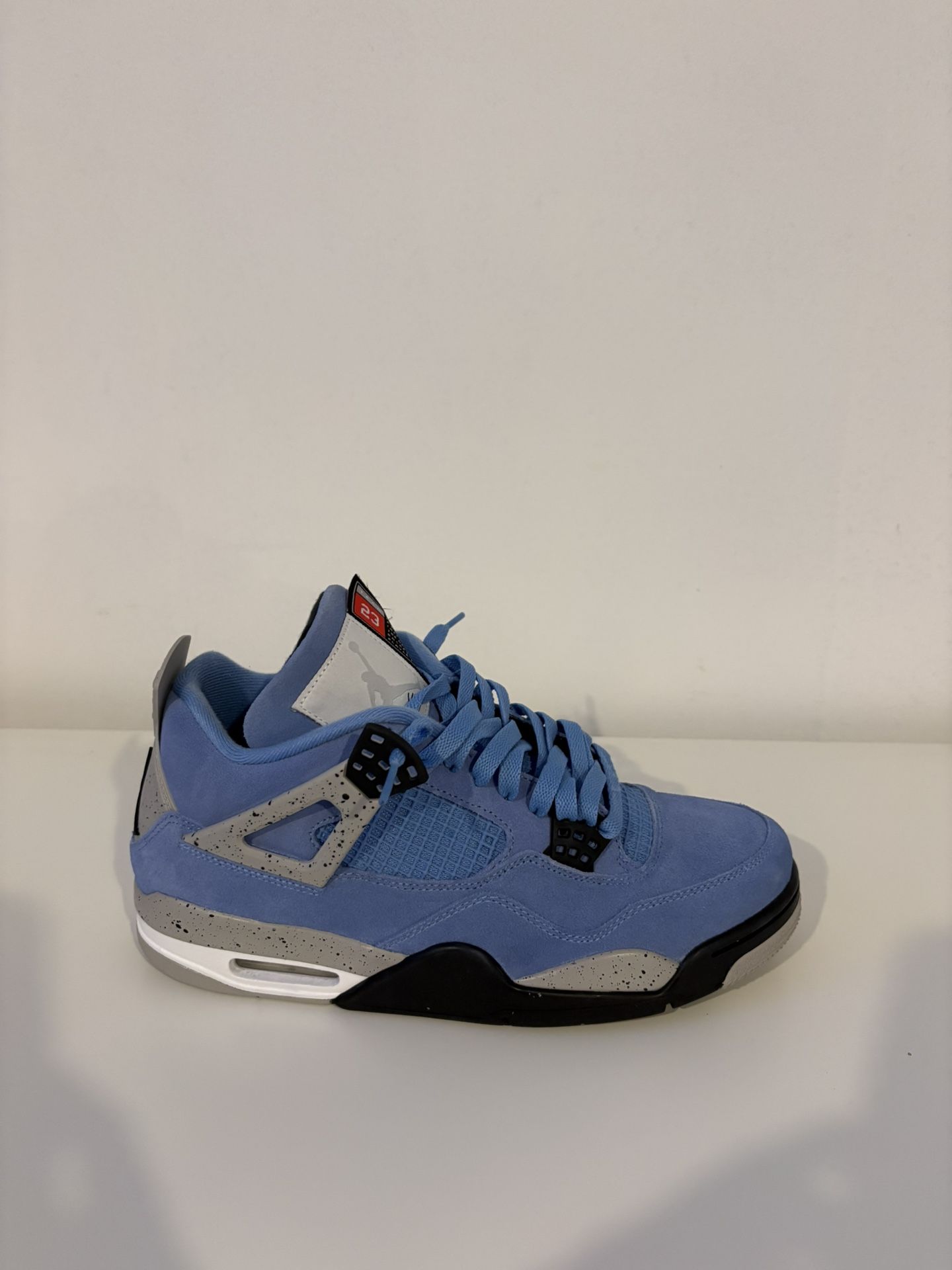 Jordan Retro 4s University Blue