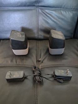 Insignia Google Home, Bluetooth Speaker set