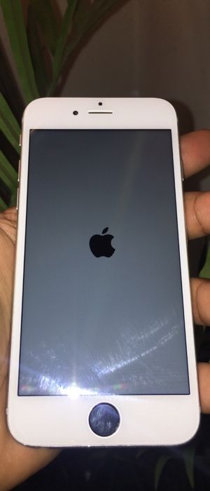 (PRICE IS FIRM)💥Unlocked to any carrier💥Silver iPhone 6 16GB