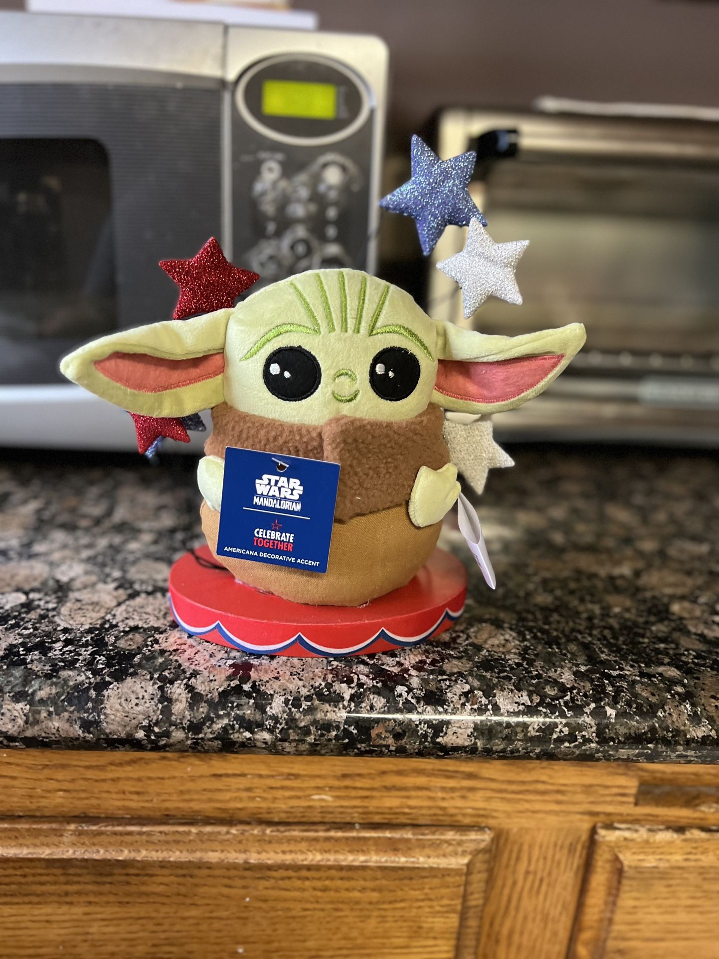 4th of July Star Wars Mandolorian Baby Yoda Plush Figurine With Wood Babe