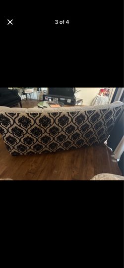 Beautiful sofa come pick up!