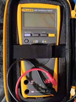 Fluke digital meter