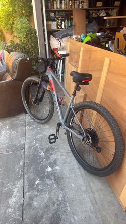 Gray Mountain Bike with Front Suspension