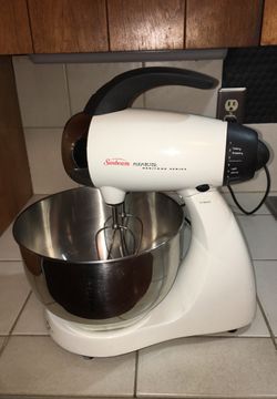 tabe patrulje overse Vintage Sunbeam Mixmaster Stand Mixer Model# 2346 for Sale in Bellevue, WA  - OfferUp