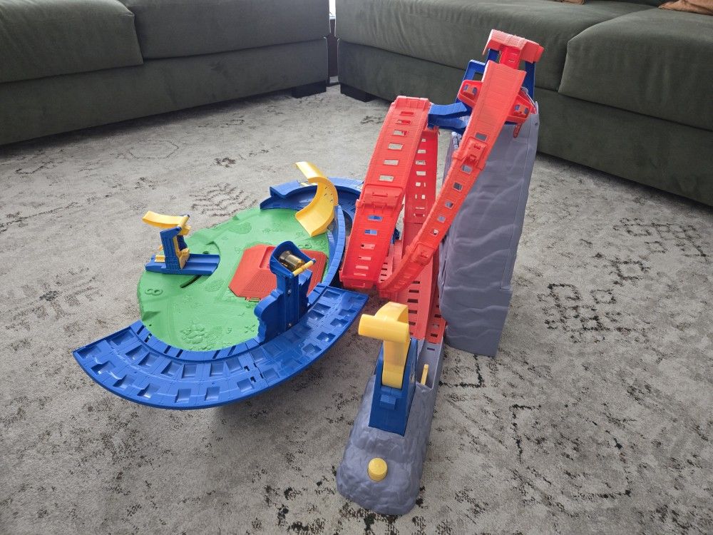 Hot Wheels Monster Trucks T-Rex Volcano Playset