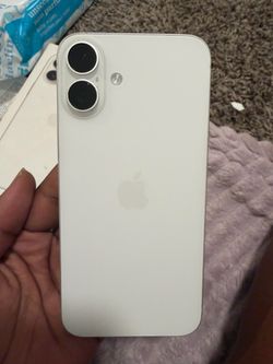 iPhone 16 Plus