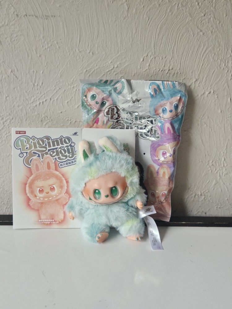 Labubu Big into Energy Vinyl Face toy plush doll keychain Green Senerity gift