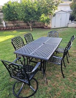 Patio set/outdoor dining set/outdoor Furniture/Cash Only