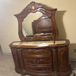 Michael Amini Signature Series (AICO) Dresser with matching mirror